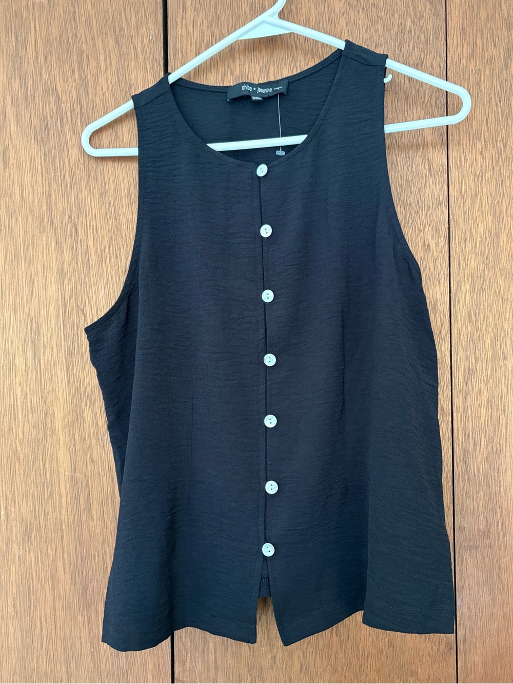 NWT Chloe + Jasmine Sleeveless Top Size L